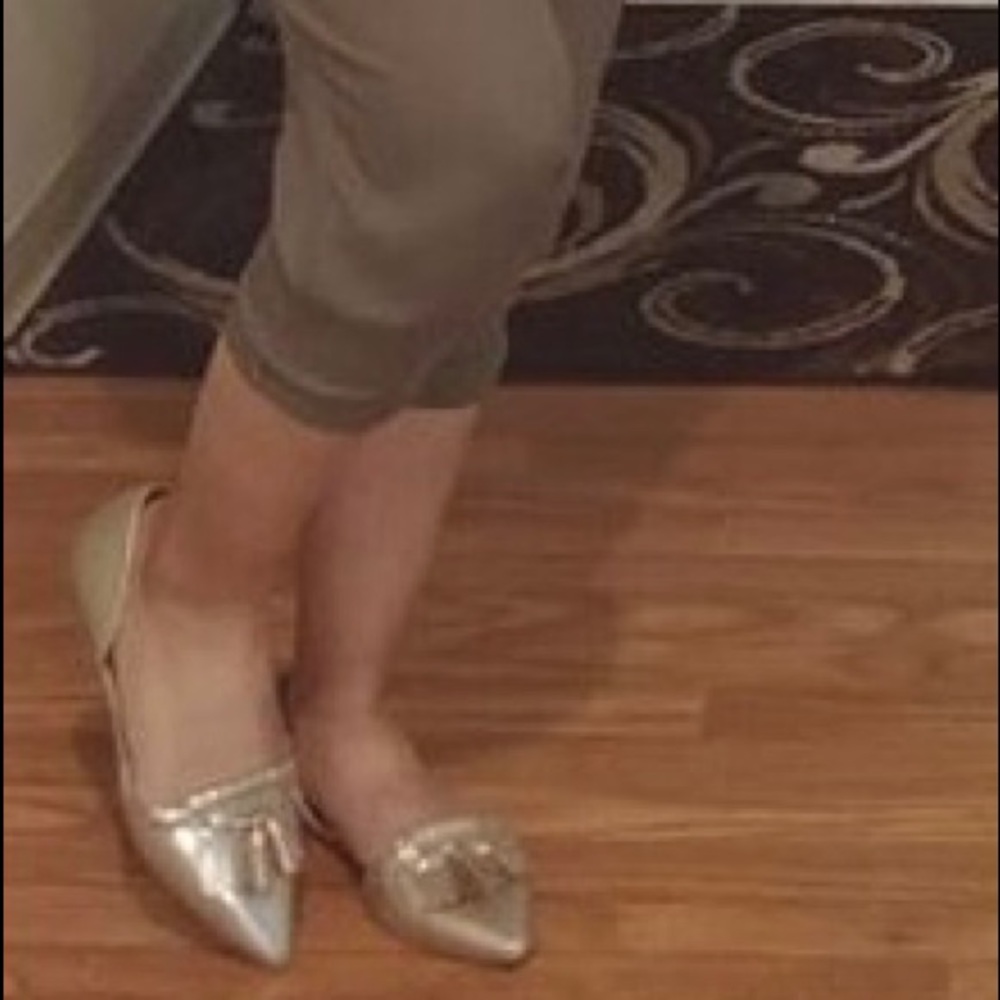 Golden flat - Picture 2 of 2